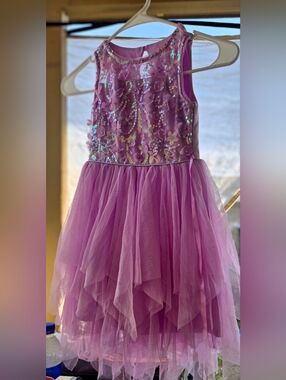 Girls Lilac Sequin & Floral Appliqué Tulle Dress by Zunie sz 6x worn 1x